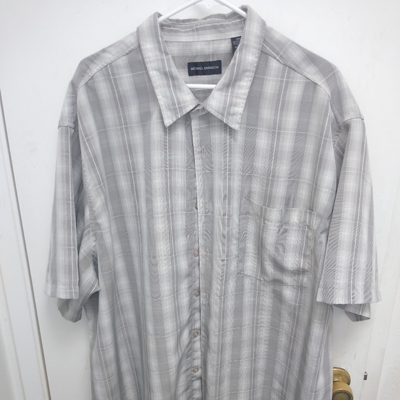 Men's Plus Size Grey and White Shirt - Picture 4 of 4